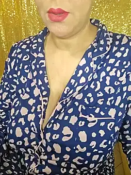 Foxlady2271 online show from December 2024 08:26:02 AM