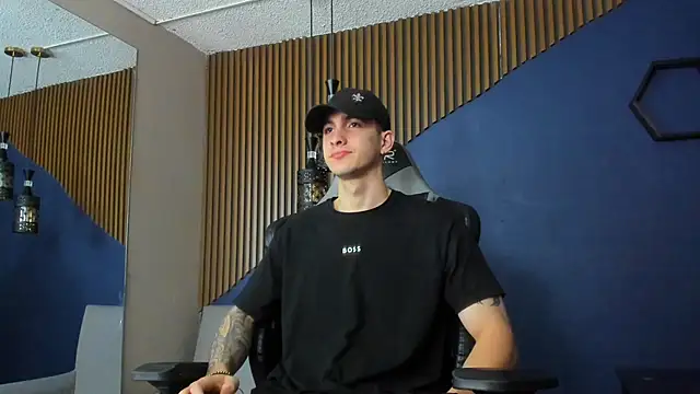 JacksonOlsenn online show from February 2025 04:14:02 PM