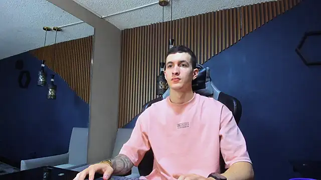 JacksonOlsenn online show from February 2025 05:22:02 PM