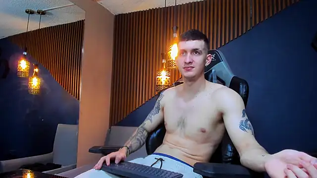 JacksonOlsenn online show from March 2025 03:02:01 PM