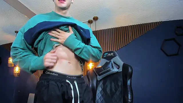 JacksonOlsenn online show from March 2025 12:17:01 PM