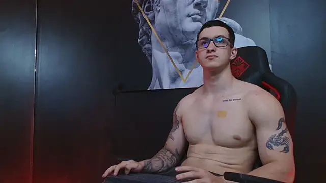 JacksonOlsenn online show from September 2025 07:58:02 PM