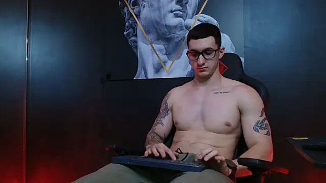 JacksonOlsenn online show from September 2025 09:16:01 PM