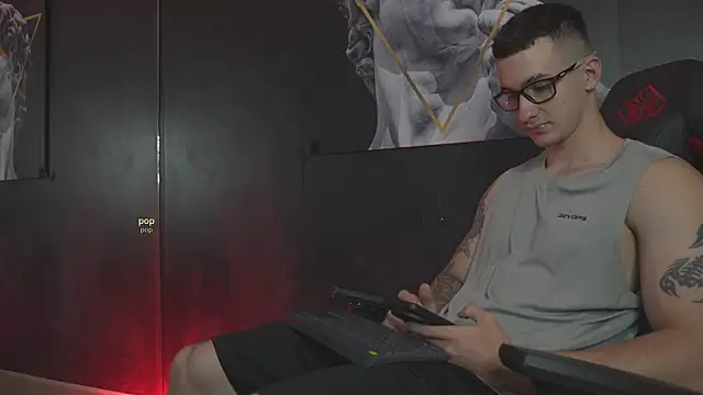 JacksonOlsenn online show from November 2025 08:30:02 PM