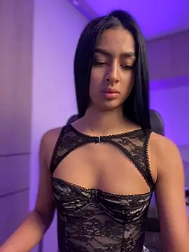 maddy bronw  online show from January 2025 10:44:01 PM