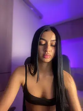 maddy bronw  online show from January 2025 01:21:02 AM