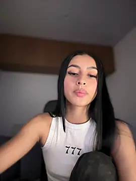 maddy bronw  online show from March 2025 07:27:02 AM