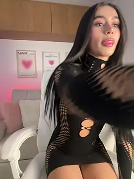 maddy bronw  online show from March 2026 10:14:01 PM