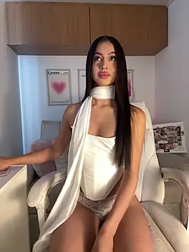 Snapshot of maddy_bronw_ chatting on June 2026 08:32:02 PM maddy bronw online show from June 2026 08:32:02 PM