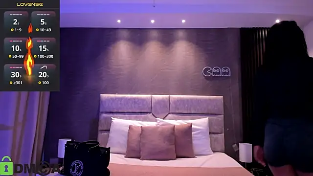 Cristal  adams online show from October 2025 12:27:02 PM