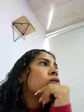 NINA 18 YEARS online show from December 2024 07:53:02 PM