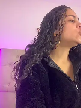 NINA 18 YEARS online show from March 2025 09:40:02 PM