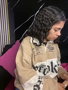 NINA 18 YEARS online show from March 2025 10:07:02 PM