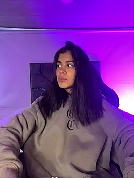 NINA 18 YEARS online show from January 2026 01:27:02 PM