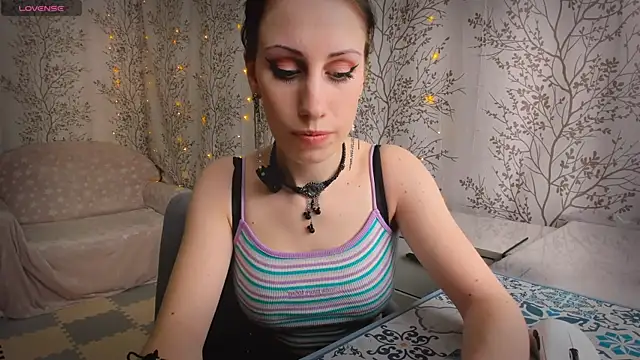 Snapshot of Mary0Lou chatting on March 2026 07:58:01 AM Mary0Lou online show from March 2026 07:58:01 AM