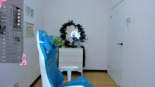 Snapshot of Evia_r0se chatting on December 2024 05:25:02 AM Evia r0se online show from December 2024 05:25:02 AM