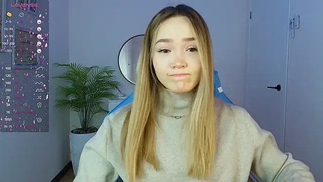 Snapshot of Evia_r0se chatting on January 2025 02:06:01 AM Evia r0se online show from January 2025 02:06:01 AM