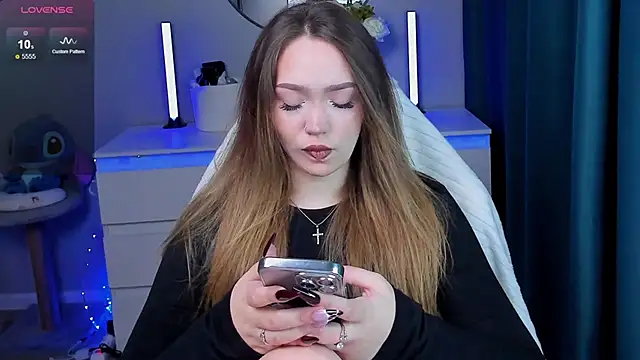 Snapshot of Evia_r0se chatting on October 2025 01:34:02 PM Evia r0se online show from October 2025 01:34:02 PM