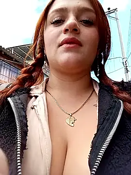 hanna-a online show from December 2025 02:37:01 PM