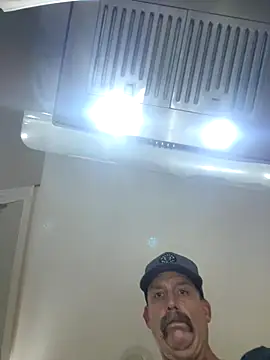 Firedad72FD online show from January 2026 06:11:01 PM