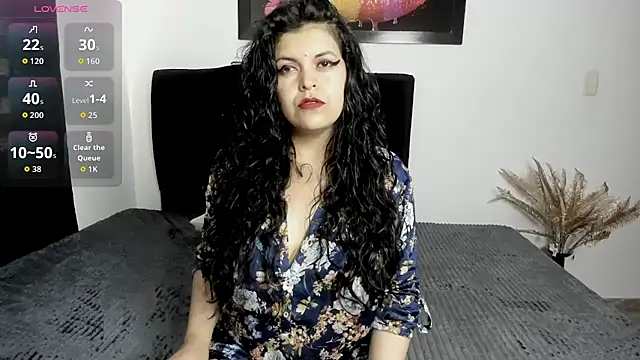 Snapshot of scarlett_w0lf chatting on June 2026 08:24:01 PM scarlett w0lf online show from June 2026 08:24:01 PM