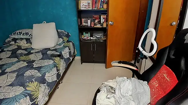 peanut tangerine online show from November 2025 12:31:02 AM