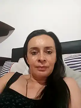 Samantha Sullivan  online show from December 2024 02:31:01 AM