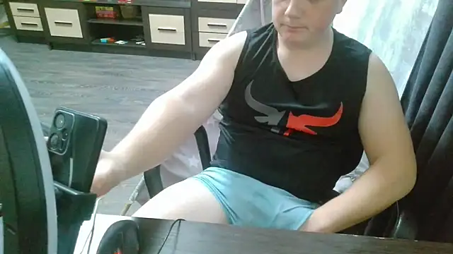 Snapshot of gamblingbum chatting on March 2026 04:46:01 PM gamblingbum online show from March 2026 04:46:01 PM