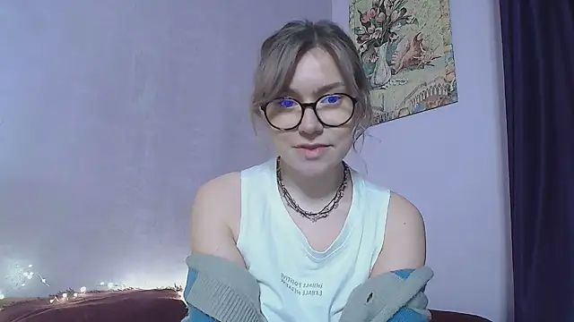 TaylorBre online show from March 2025 08:07:02 PM