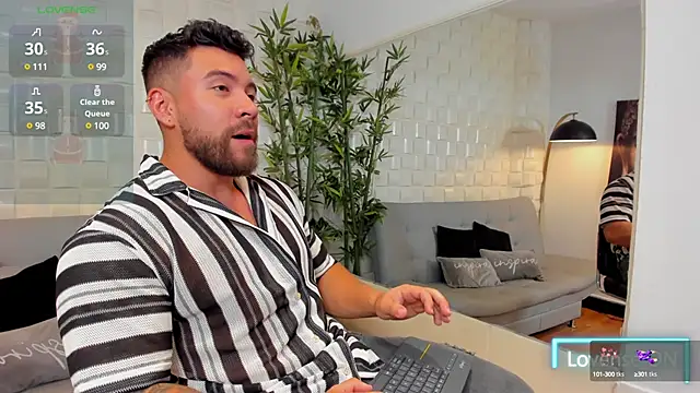 Snapshot of _dreammr1_ chatting on January 2025 10:54:02 PM dreammr1 online show from January 2025 10:54:02 PM