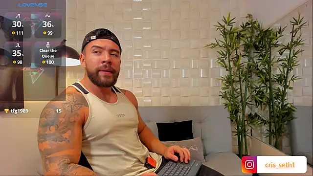 Snapshot of _dreammr1_ chatting on January 2025 01:50:01 AM dreammr1 online show from January 2025 01:50:01 AM