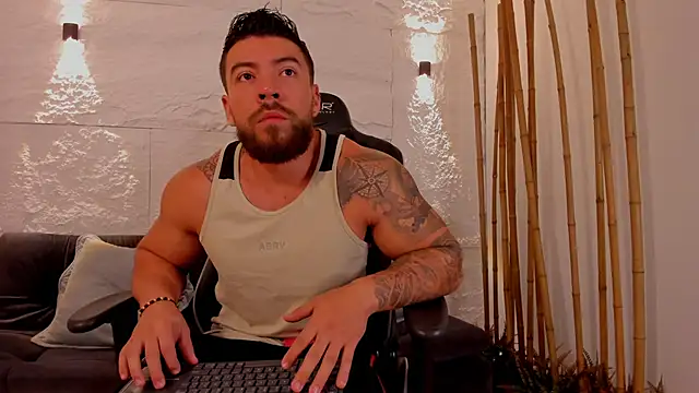 Snapshot of _dreammr1_ chatting on February 2025 03:03:01 PM dreammr1 online show from February 2025 03:03:01 PM