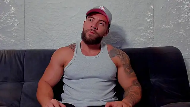 Snapshot of _dreammr1_ chatting on March 2025 01:53:01 AM dreammr1 online show from March 2025 01:53:01 AM