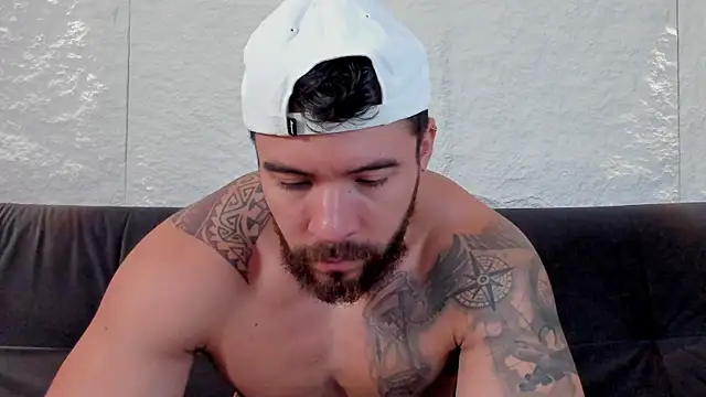 Snapshot of _dreammr1_ chatting on September 2025 03:02:01 PM dreammr1 online show from September 2025 03:02:01 PM