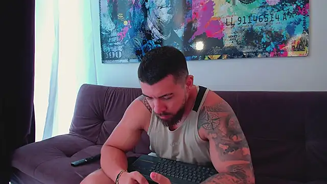 Snapshot of _dreammr1_ chatting on November 2025 01:10:01 PM dreammr1 online show from November 2025 01:10:01 PM