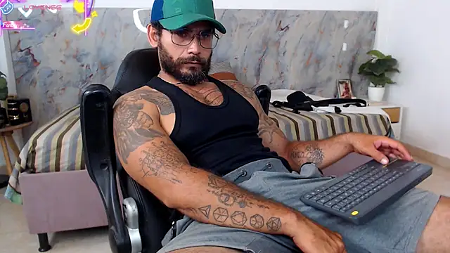 Snapshot of hanz_col chatting on April 2026 11:18:02 PM hanz col online show from April 2026 11:18:02 PM