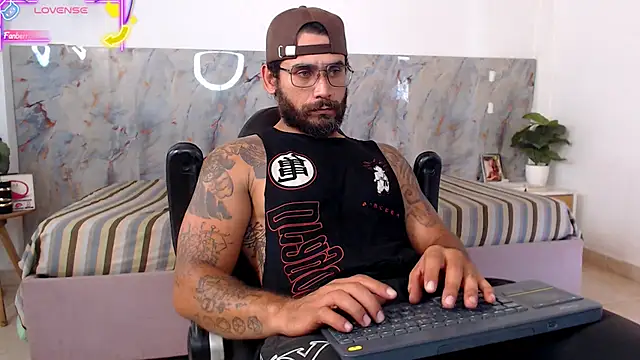Snapshot of hanz_col chatting on May 2026 04:47:02 PM hanz col online show from May 2026 04:47:02 PM