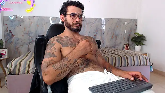 Snapshot of hanz_col chatting on May 2026 04:36:01 PM hanz col online show from May 2026 04:36:01 PM