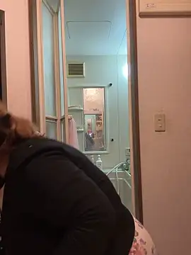 Snapshot of SAKU-RA-chan chatting on December 2025 11:28:02 AM SAKU-RA-chan online show from December 2025 11:28:02 AM