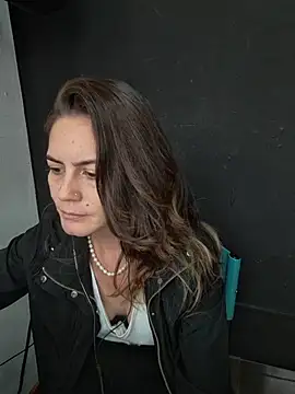 Hanny 24 online show from December 2025 08:14:01 PM