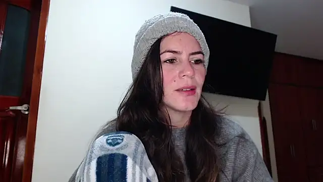 Snapshot of Hanny_24 chatting on June 2026 10:30:01 AM Hanny 24 online show from June 2026 10:30:01 AM