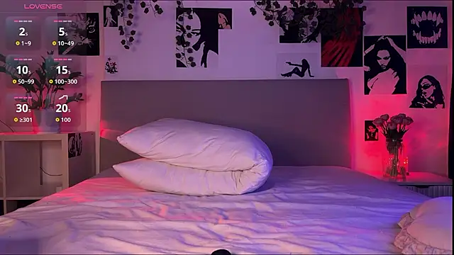 Lisa Moones online show from February 2026 04:50:01 PM