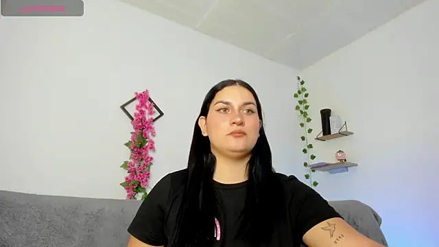 Emic  online show from January 2025 06:14:01 PM