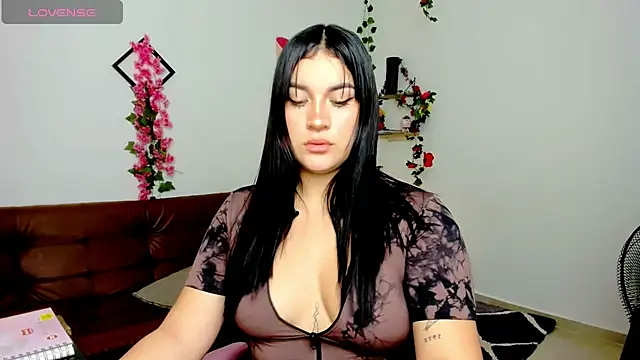 Emic  online show from March 2025 02:54:02 PM