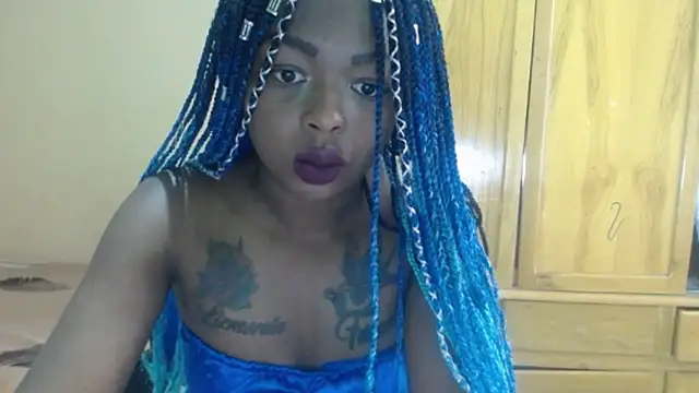  Zooee online show from January 2025 01:19:02 PM