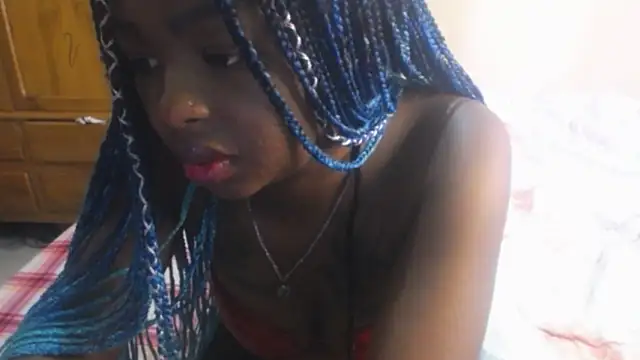  Zooee online show from February 2025 01:55:01 PM