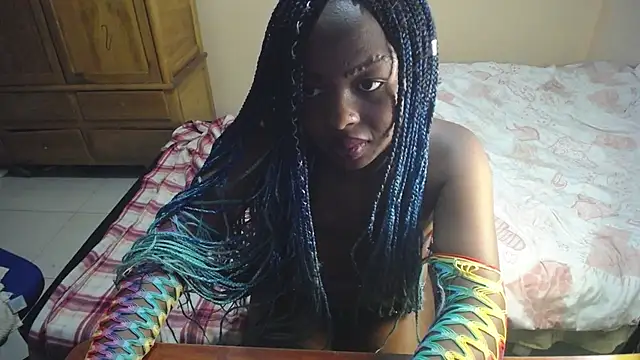  Zooee online show from March 2025 05:24:02 PM