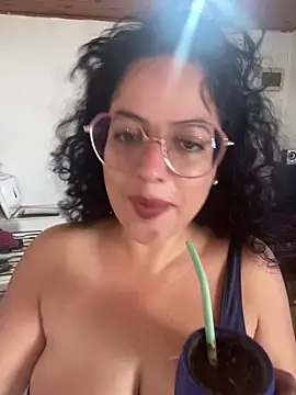 Snapshot of babyluna939 chatting on March 2025 07:39:01 PM babyluna939 online show from March 2025 07:39:01 PM