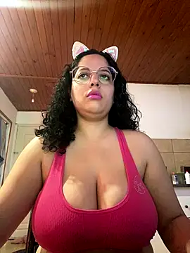 Snapshot of babyluna939 chatting on November 2025 02:50:01 PM babyluna939 online show from November 2025 02:50:01 PM