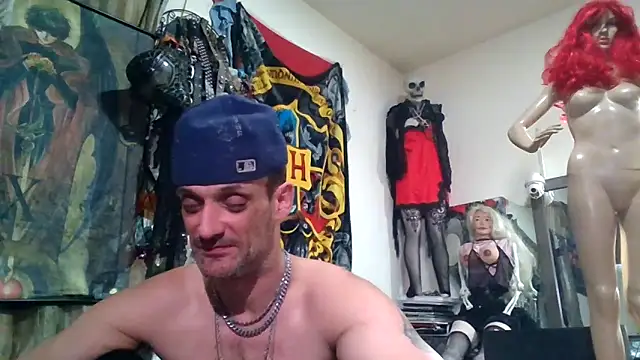 Snapshot of slinginbigD chatting on February 2026 04:31:01 AM slinginbigD online show from February 2026 04:31:01 AM